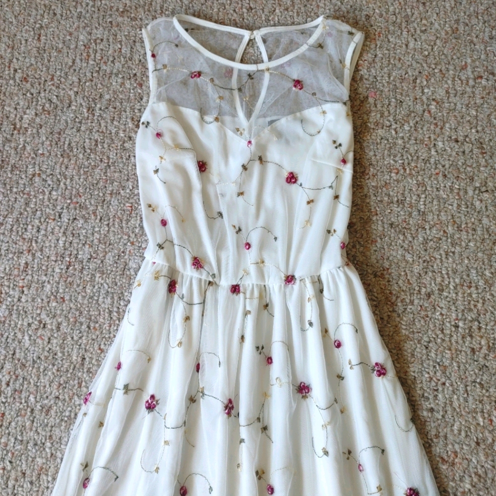 Lace Sweetheart dress